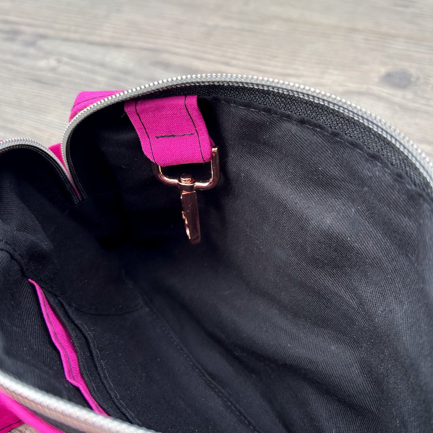 The Booty Bag | Magenta